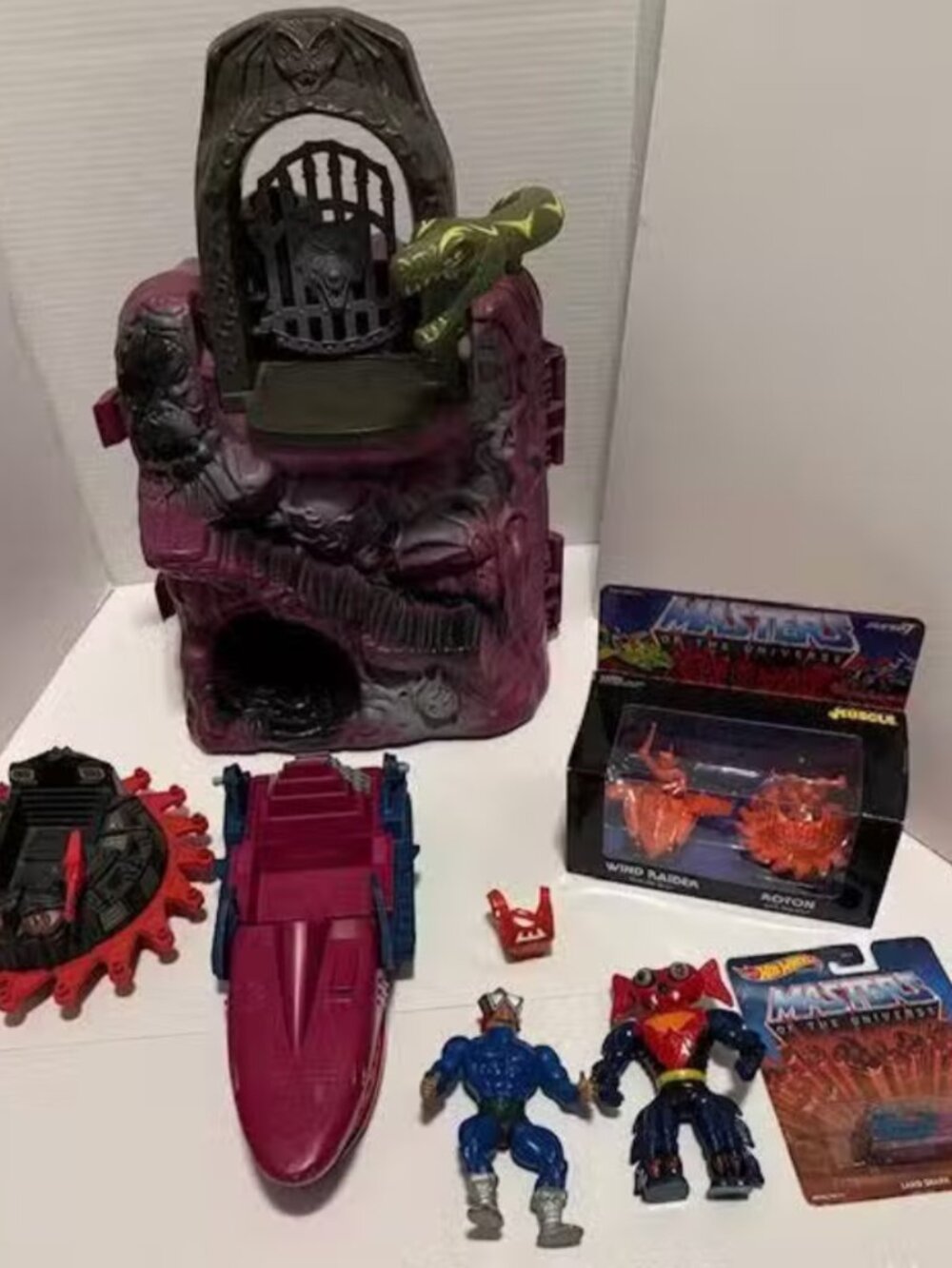 Masters of the Universe Vintage MOTU 1983 Snake Mountain Vintage